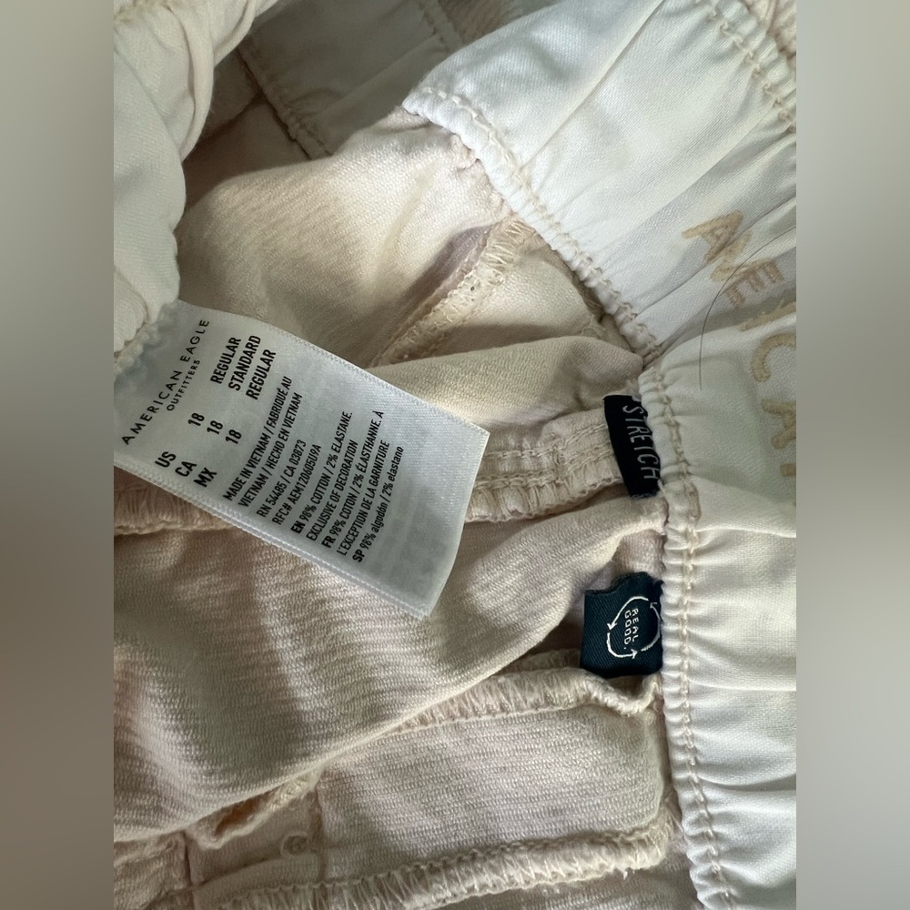 American Eagle High waisted paper-bag pants in cord - Picture 9 of 9